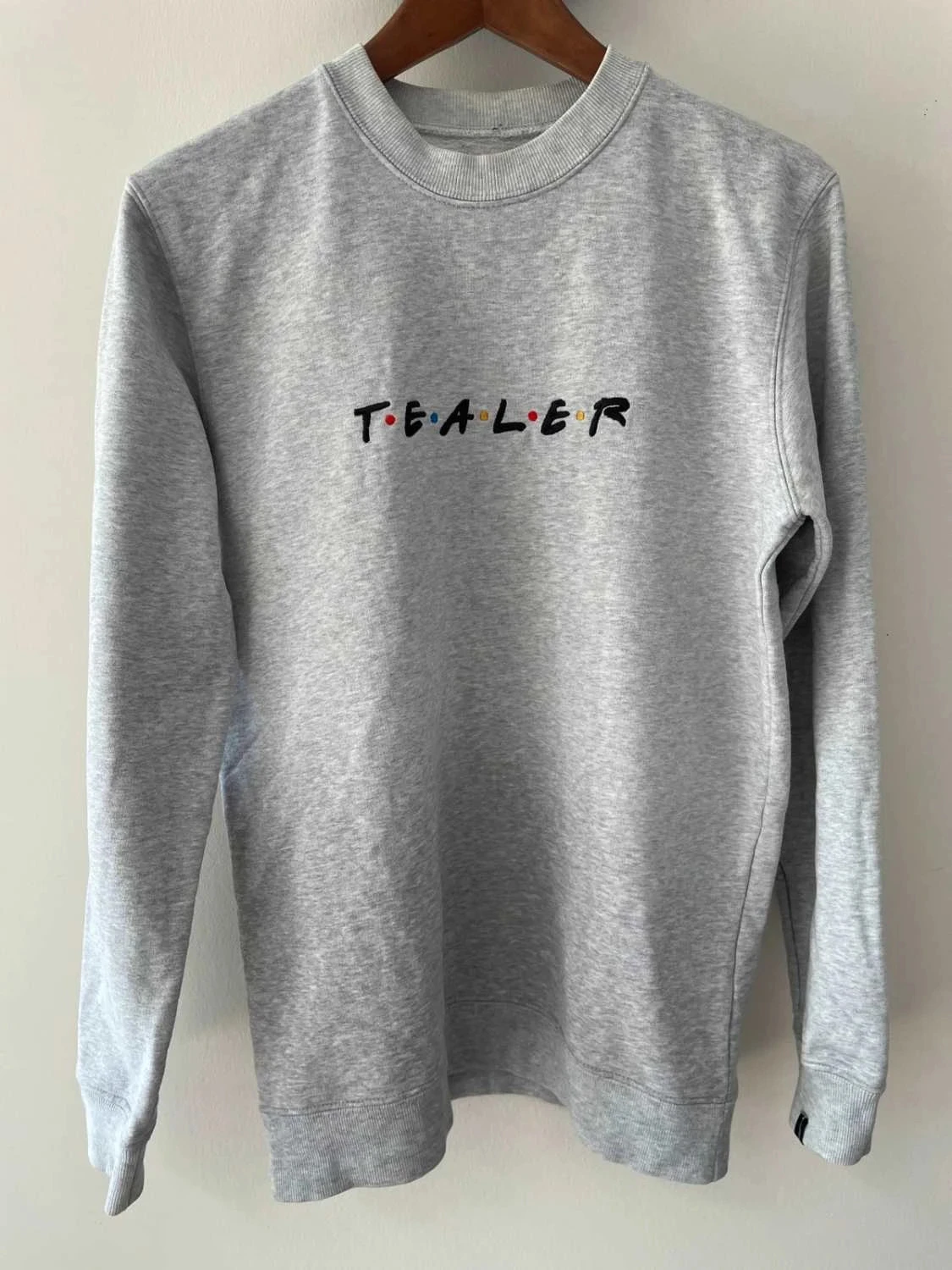 Sweat Tealer gris logo style Friends homme taille M
